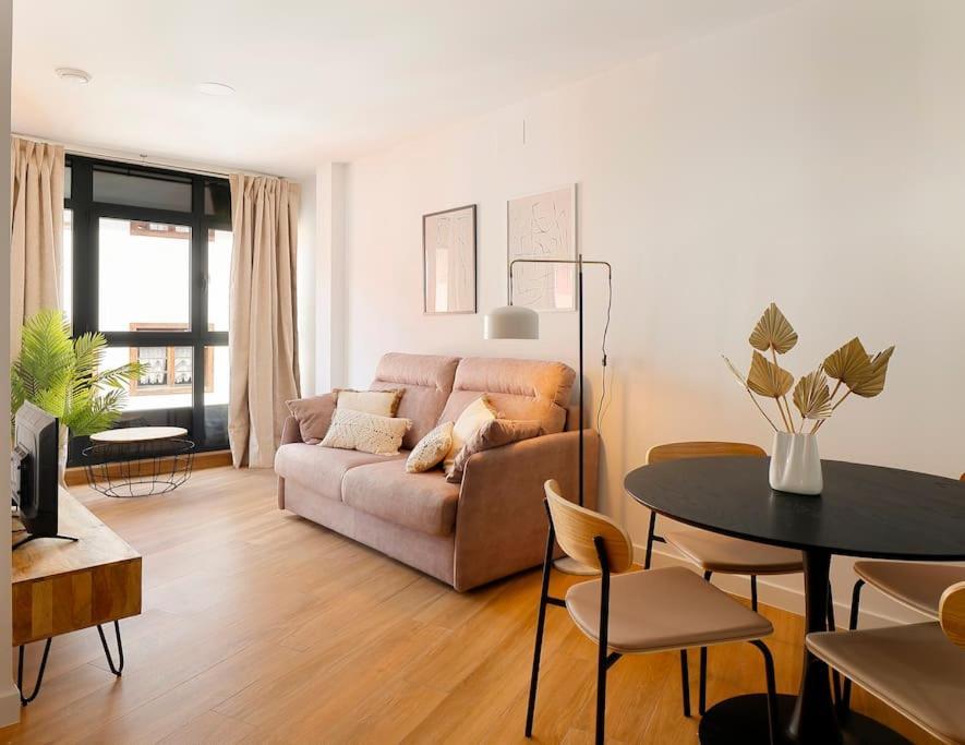 Apartamentos Aptio Oviedo Exterior photo