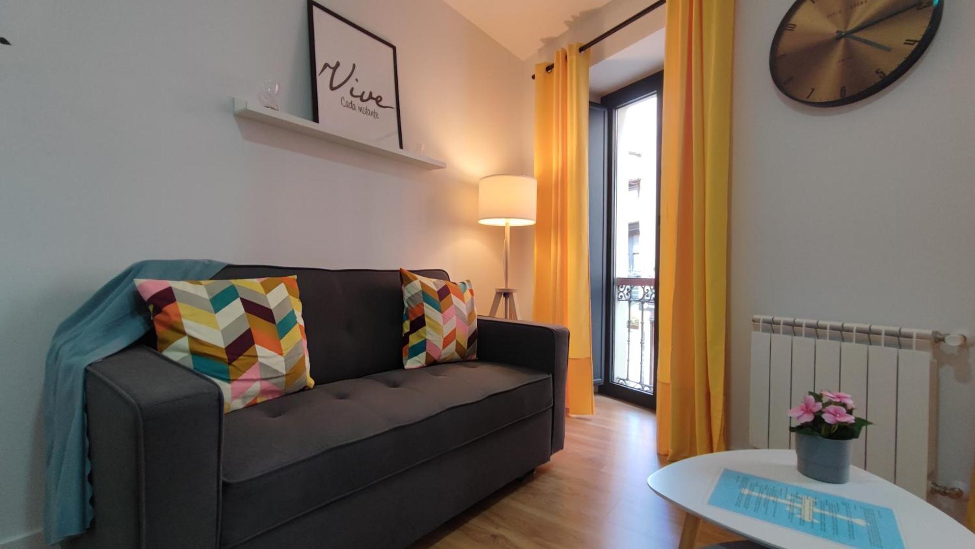 Apartamentos Aptio Oviedo Exterior photo