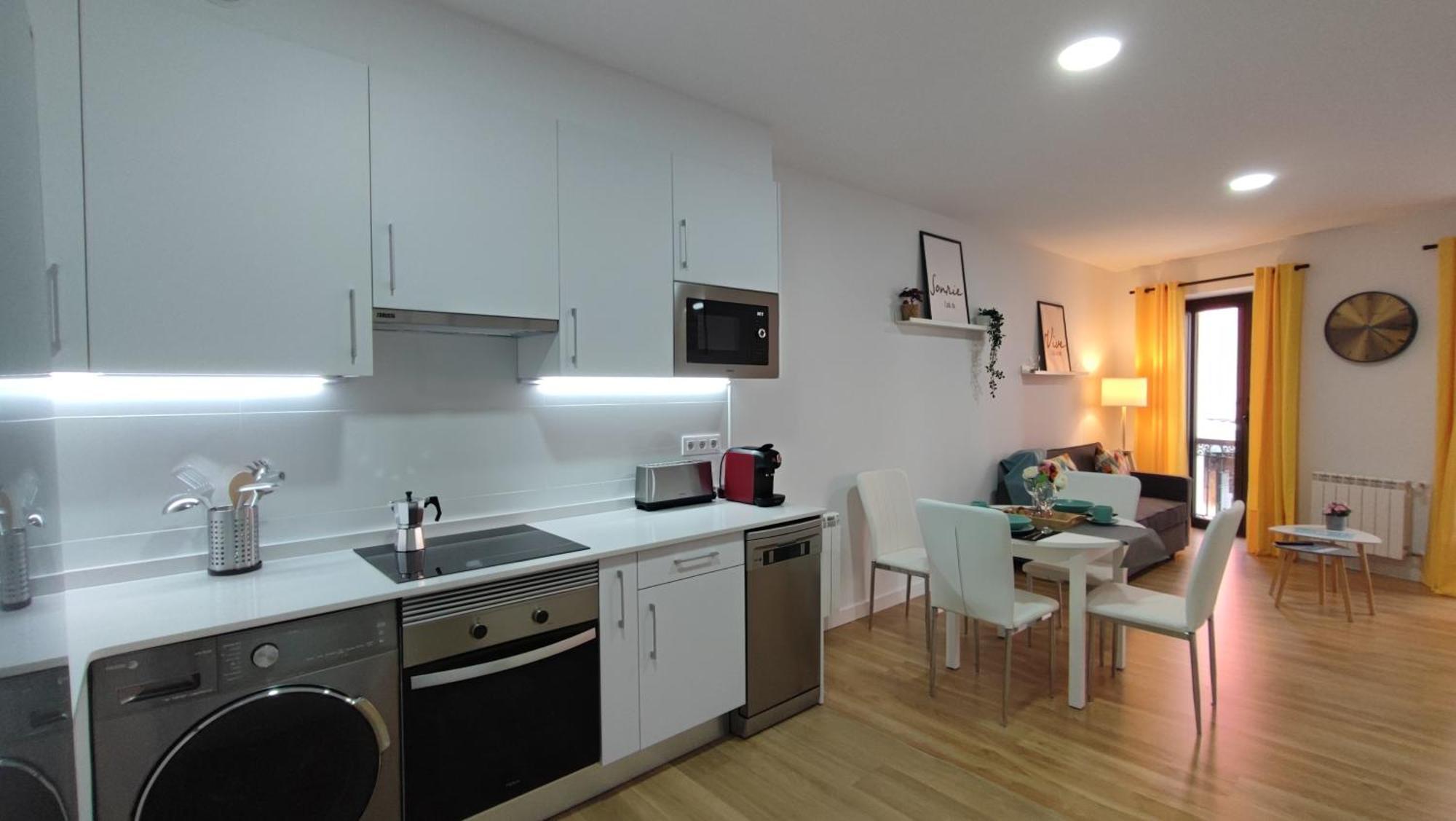 Apartamentos Aptio Oviedo Exterior photo